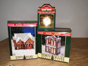 lot 24 image: BASEMENT - Coca-Cola Town Square Collection - Set of 3
