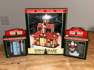 lot 37 image: BASEMENT - Coca-Cola Town Square Collection - Set of 3 Christmas Decorations
