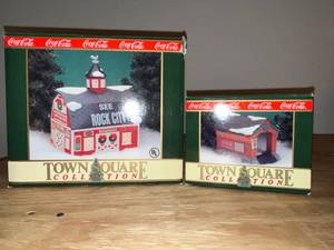 lot 50 image: BASEMENT - Coca-Cola Town Square Collection - Mooneys Antique Barn & Covered Bridge