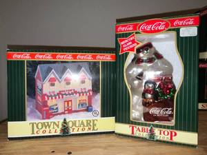 lot 51 image: BASEMENT - Coca-Cola Town Square Collection and Table Top Figurine Set