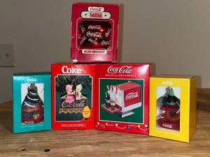 lot 202 image: BASEMENT - Vintage Coca-Cola Christmas Ornament Collection