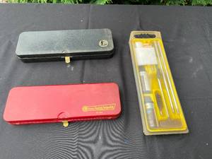 lot 309 image: GARAGE - Lot of Outers Gun Cleaning Kits - Rifle and Shotgun