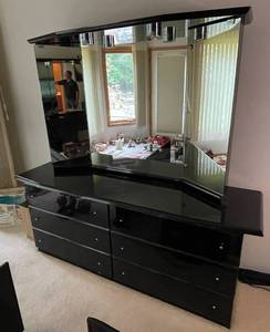 lot 350 image: MAIN - Black Lacquer Dresser with Tri-Fold Mirror