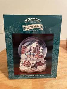 lot 421 image: BASEMENT - Johnson Bros Friendly Village Collectable Snow Globe Series II