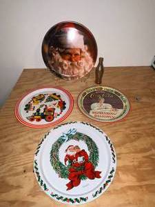 lot 457 image: BASEMENT - Vintage Santa and Coca-Cola Themed Decorative Plates Lot