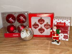 lot 458 image: BASEMENT - Coca-Cola Christmas Ornament Collection