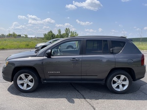 2017 Jeep Compass Sport - 4X4 - 2 OWNERS