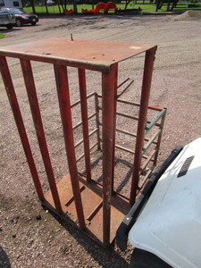 lot 21-A image: Truck Tire Mounting Safety Cage