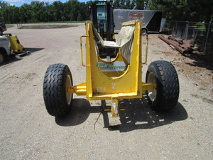 lot 27 image: Power Pole Trailer