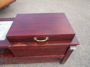lot 58 image: DeckPatio CoolerTable 21x50x30