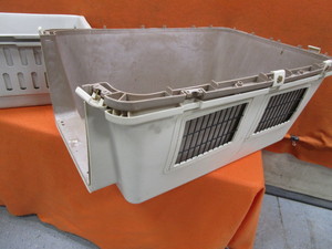 lot 106 image: Dog Kennels