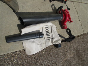 lot 148 image: Electric BlowerVac & Weed Eater