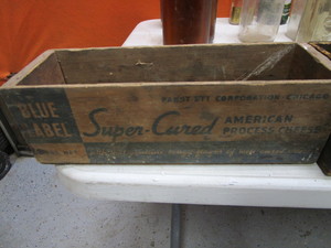 lot 185 image: Vintage Items