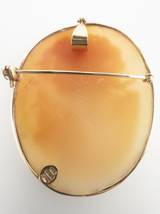 lot 6 image: MM SCOGNAMIGLIO Lady With Flowing Hair Yellow 14k Gold Shell Cameo 14K Brooch With Pendant. Low Reserve