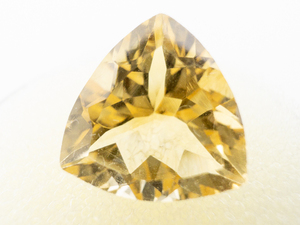 lot 42 image: Trillion Cut Citrine - 10x10mm approx