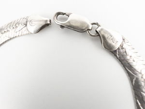 lot 97 image: Sunstone Fancy Sterling Silver Herringbone Bracelet.