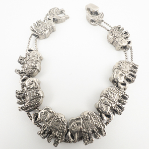 lot 109 image: VINTAGE Elephant Silver Tone Base Metal Slider Bracelet.