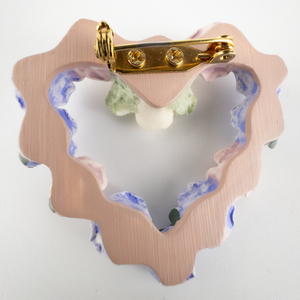 lot 124 image: AVON VINTAGE Pink, Purple, & Yellow Hearts & Flowers Porcelain brooch.