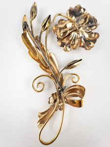 lot 125 image: Regel Flower Gold Filled Brooch.