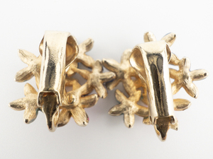lot 159 image: Enamel Flower Gold Plated Clip-On Earrings.