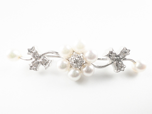 lot 1 image: Vintage ARTCO - 18k white gold, floral design pin set with cultured pearls and diamonds. Low Reserve