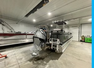 lot 1 image: 2023 Angler Qwest 8524 Pro Fish & Cruise TriToon Pontoon 250 Honda Four Stroke Outboard Motor