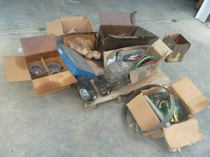 lot 17 image: Pallet Of Trailer Parts- BrakeHubs