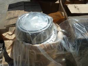 lot 19 image: Trailer Hub Bearings Pallet