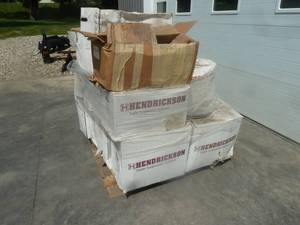 lot 29 image: Hendrickson Brake Chamber Sets x 16