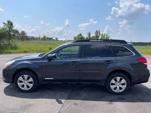 2012 Subaru Outback 2.5I Premium - AWD