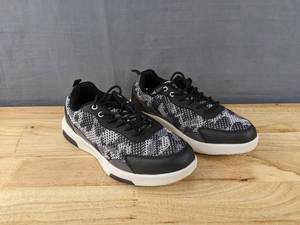 lot 130 image: Ortho Comfoot Orthopedic Shoes Womens Size 10 Sneakers Black and Gray L