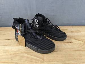lot 92 image: Brand New Fashion High Top Shoes  Mens Size 11 Black L