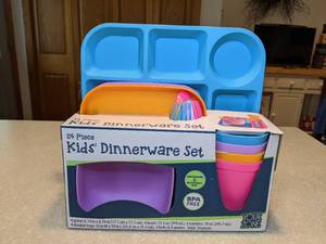 lot 401 image: New 24 Piece Kids Dinnerware Set Fun Colors BPA Free Microwave and Dishwasher Safe P