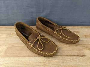 lot 125D image: Minnetonka Moccasin Mens Size 11 Leather N