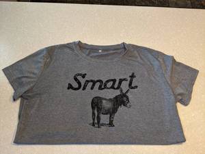 lot 412 image: New Womens Gray T-Shirt Smart A Donkey Size XXL P