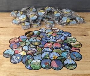 lot 60A image: Resellers Paradise 2,200 US State Stickers E