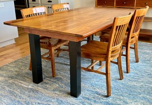 lot 12 image: Gorgeous Modern Design Dining Room Table and Chairs