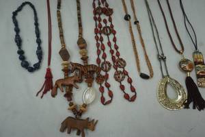 lot 9 image: Jewelry lot, wood necklaces