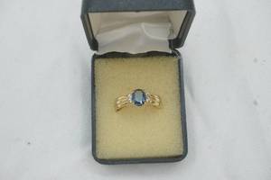 lot 30 image: fashion jewelry