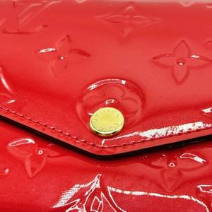 Louis Vuitton Sarah Red Vernis Portefeuille Leather Wallet Authentic $1,250 Retail