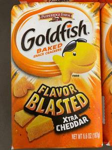 lot 428 image: 2 Back - Lot of 6 Pepperidge Farm Goldfish Flavor Blasted Xtra Cheddar 6.6 oz