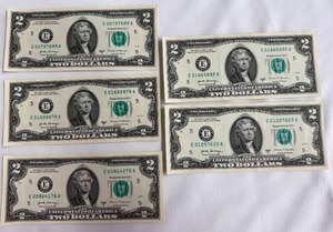 lot 11 image: 2017 SERIES A $2 BILLS