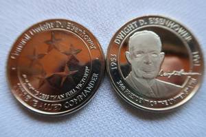 lot 48 image: US MILITARY CHALLANGE COINS