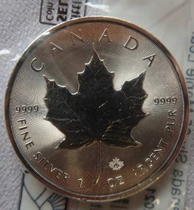 lot 88 image: CANADA SILVER $5 MAPLE LEAF