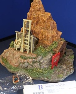 lot 145 image: SILVERTON MINE TRAIN SET ACCESSORY