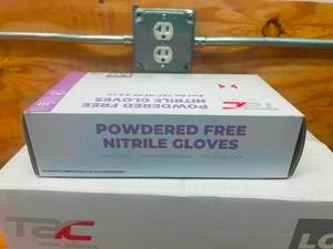 lot 22 image: TAC- Case of Powdered Free Nitrile Gloves Size Large (1000 gloves)