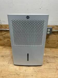 lot 74 image: Energy Star 35-Pint Dehumidifier for a Room Upto 3000 sq. ft.