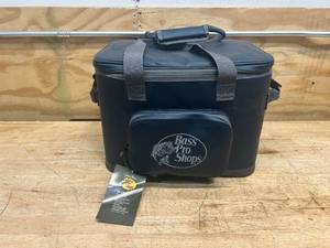 lot 86 image: BASS PRO SHOPS 24 Can Cooler