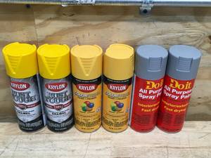 lot 128 image: Lot of 6 - Cans of spray paint