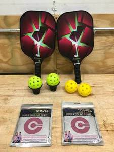lot 135 image: Pickleball Paddles Lightweight Pickleball Starter Set of 2